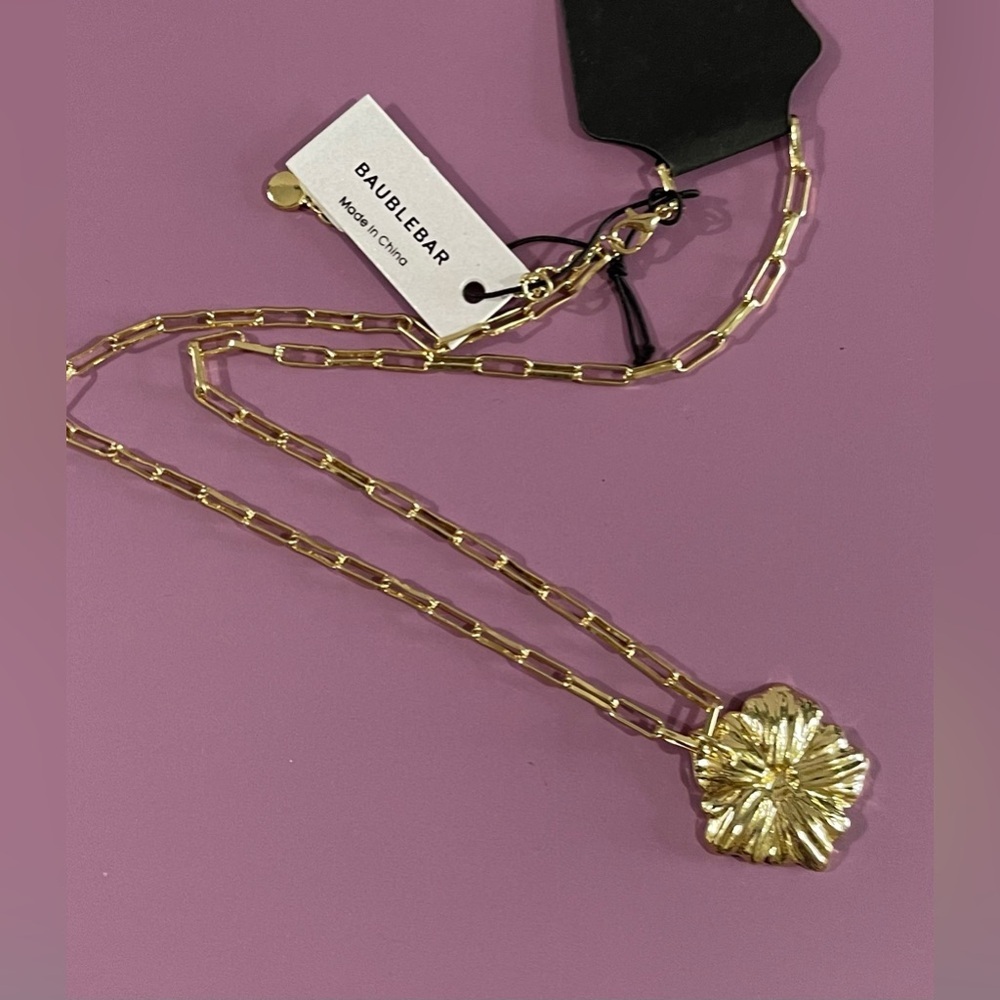 NEW Baublebar Gold Floral Pendant Necklace